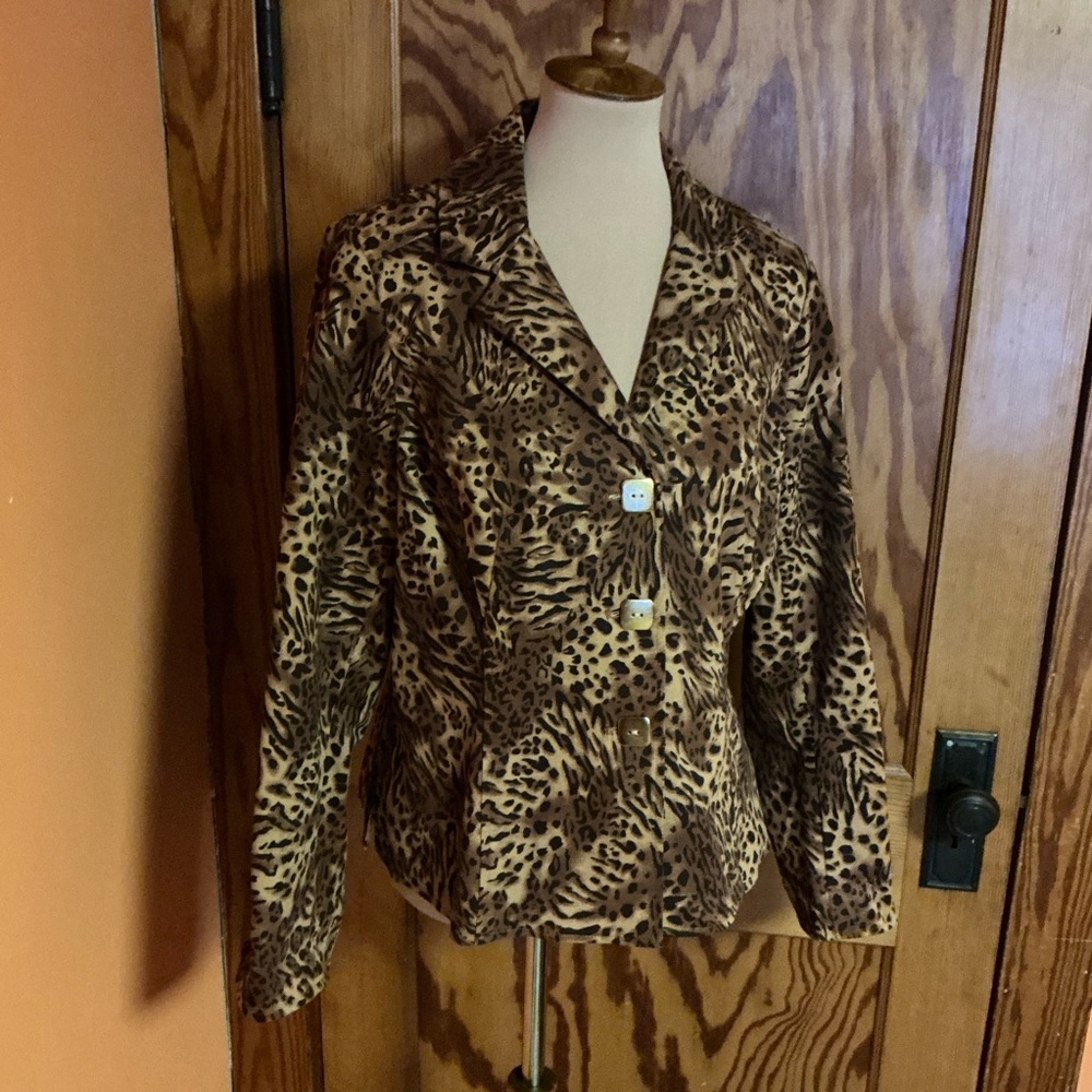 Joan Rivers Animal Print Jacket - Picture 13 of 14